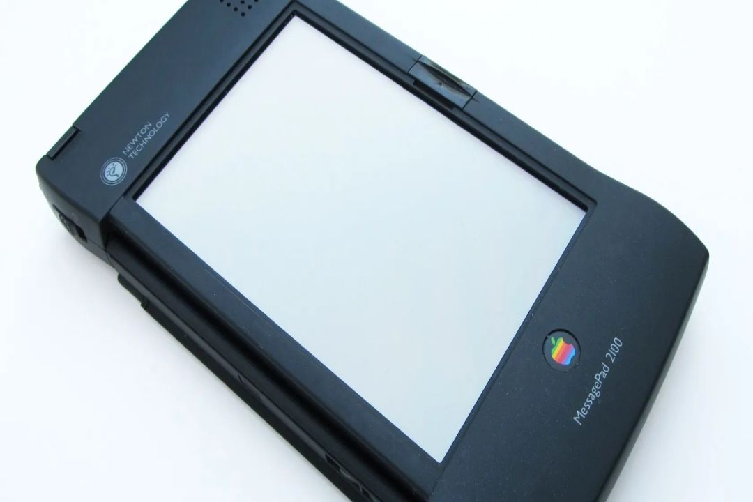 Today Marks the 25th Anniversary of Apple's Decision to No Longer Produce the New ton_