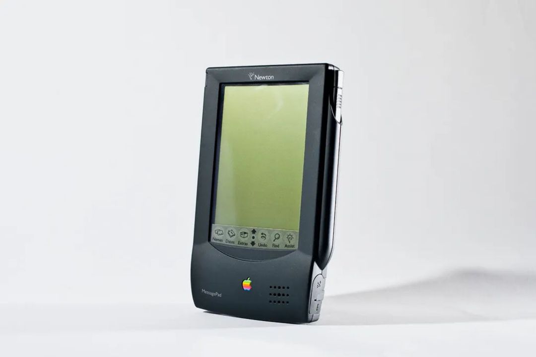 Today Marks the 25th Anniversary of Apple's Decision to No Longer Produce the Newton_