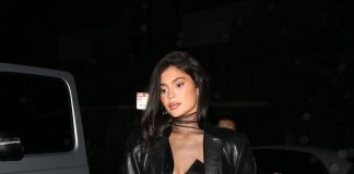 Khloé and Kim Kardashian